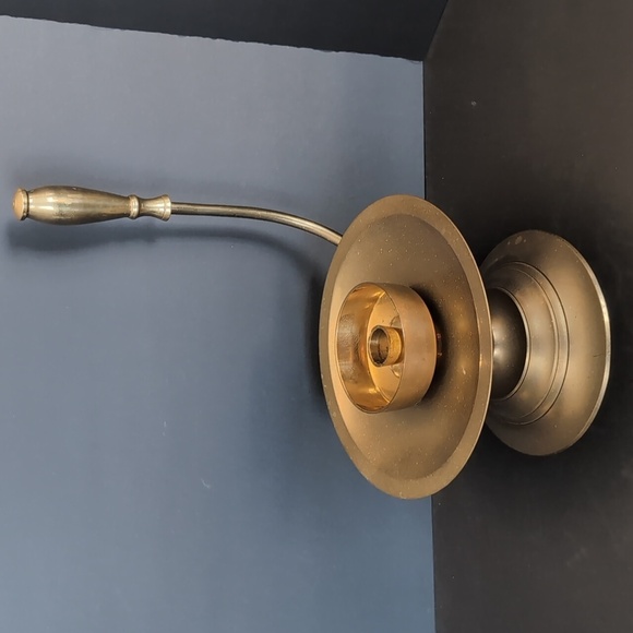 Vintage Brass Chamberstick Taper Candle Holder. - Picture 2 of 10